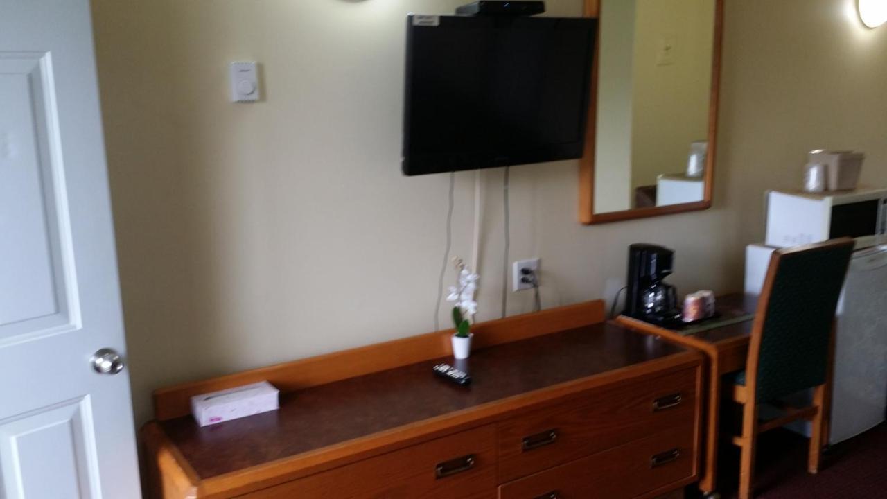 River Mist Inn Sturgeon Falls Exterior foto